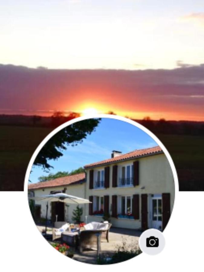 Homestay Arrabella Availles-Limouzine Eksteriør bilde